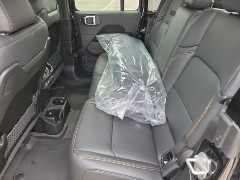 New 2026 Jeep Gladiator Mojave AWD/4WD image 17