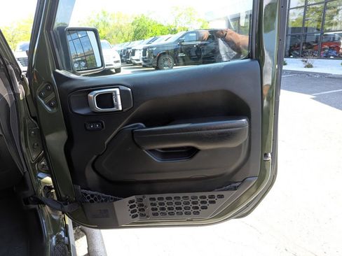 Used 2022 Jeep Gladiator Sport AWD/4WD image 32