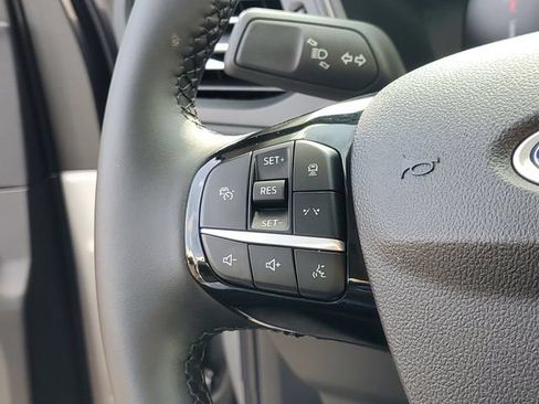 Certified 2024 Ford Escape SE FWD image 11