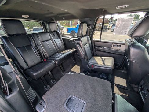 Used 2017 Ford Expedition Max Limited w/ Limited Appearance Package AWD/4WD image 17