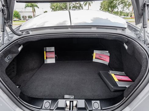 Used 2022 Ferrari Roma RWD image 40