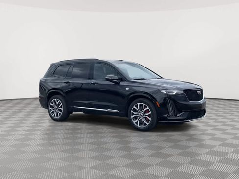 Used 2024 Cadillac XT6 Sport AWD/4WD image 2