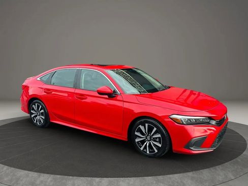 Used 2023 Honda Civic EX image 2