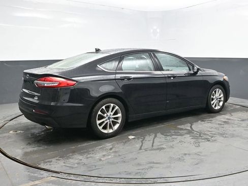 Used 2019 Ford Fusion SE FWD image 7