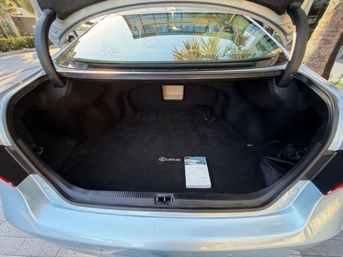 Used 2011 Lexus ES 350 image 17