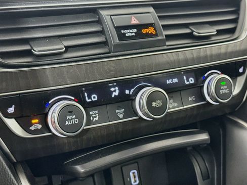 Used 2018 Honda Accord EX-L image 19