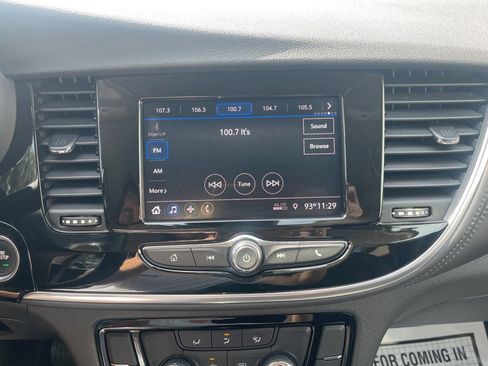 Used 2022 Buick Encore Preferred FWD image 21