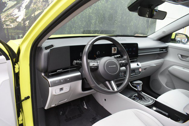 Used 2024 Hyundai Kona SEL AWD/4WD image 14