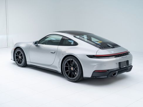 New 2026 Porsche 911 Carrera T RWD image 3