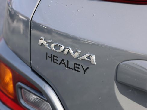 Used 2021 Hyundai Kona Night image 11