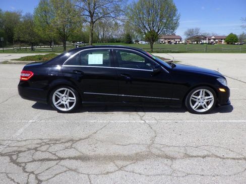 Used 2011 Mercedes-Benz E 350 4MATIC Sedan image 6