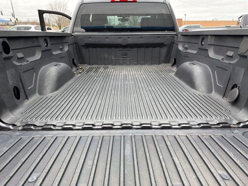 Used 2015 Chevrolet Silverado 1500 W/T image 9