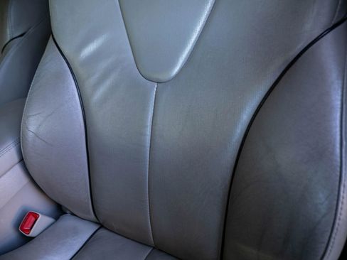 Used 2011 Toyota Venza w/ Premium Pkg #2 FWD image 30