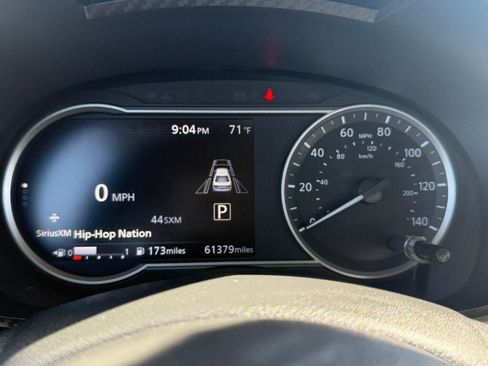 Used 2021 Nissan Versa SV FWD image 30