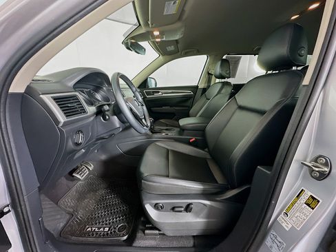 Used 2019 Volkswagen Atlas SE FWD image 13