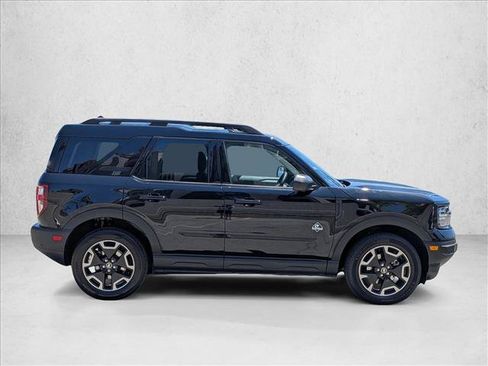 Used 2022 Ford Bronco Sport Outer Banks w/ Tech Package AWD/4WD image 4