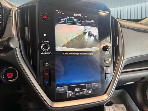 Certified 2025 Subaru Crosstrek 2.5i Premium AWD/4WD image 3