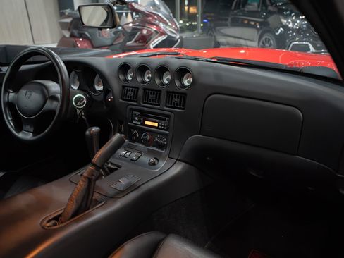 Used 1997 Dodge Viper GTS RWD image 23