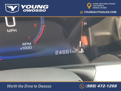 Used 2024 Chevrolet TrailBlazer LT w/ LT Cold Weather Package FWD image 11