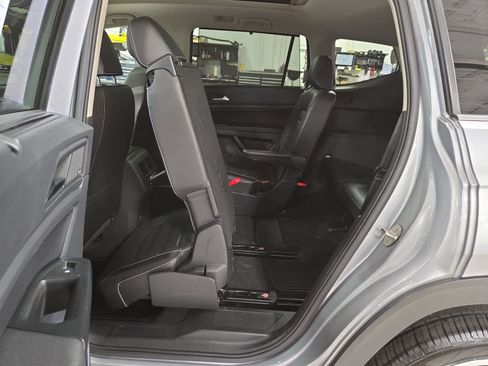 Used 2021 Volkswagen Atlas SEL Premium image 29