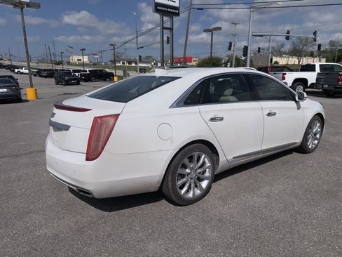 Used 2016 Cadillac XTS Luxury w/ Driver Awareness Package image 11