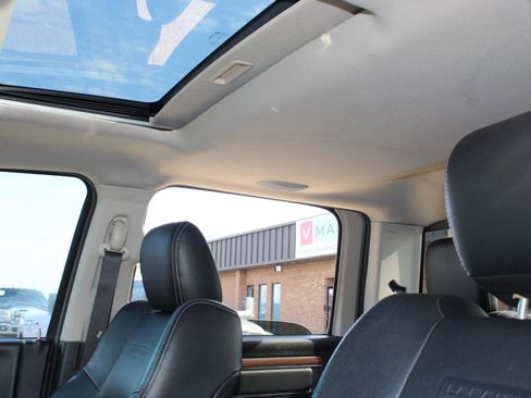 Used 2016 RAM 2500 Laramie w/ Convenience Group image 15