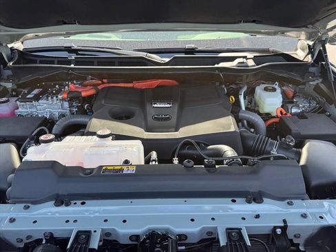 New 2026 Toyota Tundra Platinum AWD/4WD image 14