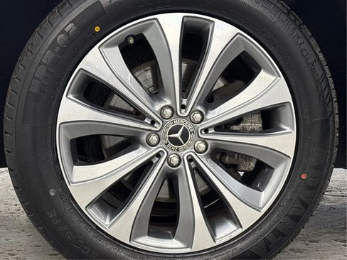 Used 2020 Mercedes-Benz GLE 350 GLE 350 4MATIC Sport Utility 4 image 31