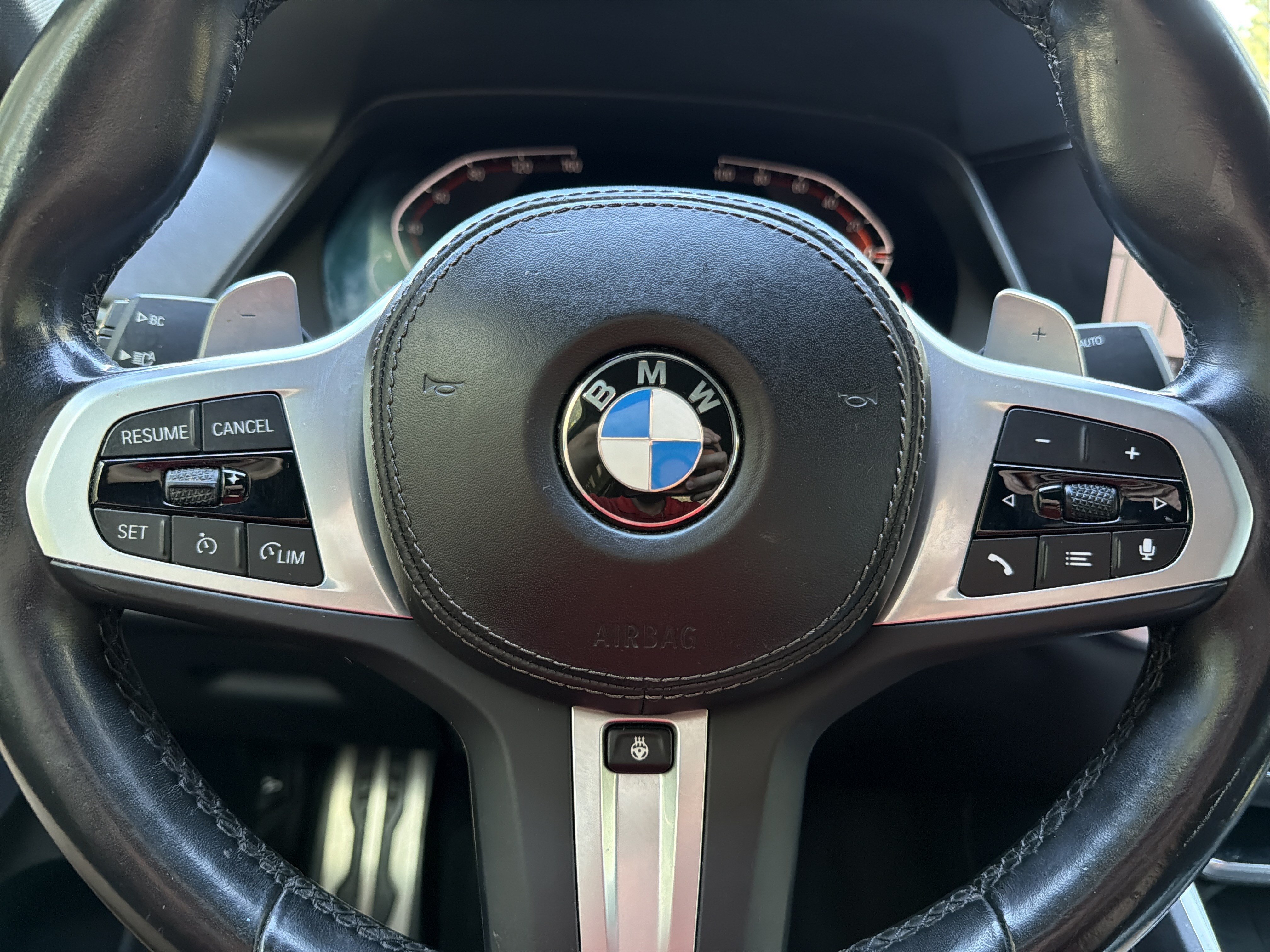 Used 2022 BMW X6 xDrive40i w/ M Sport Package AWD/4WD image 13