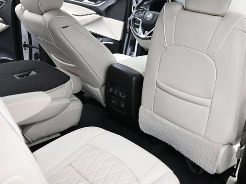 Used 2022 Buick Enclave Avenir w/ Avenir Technology Package AWD/4WD image 10
