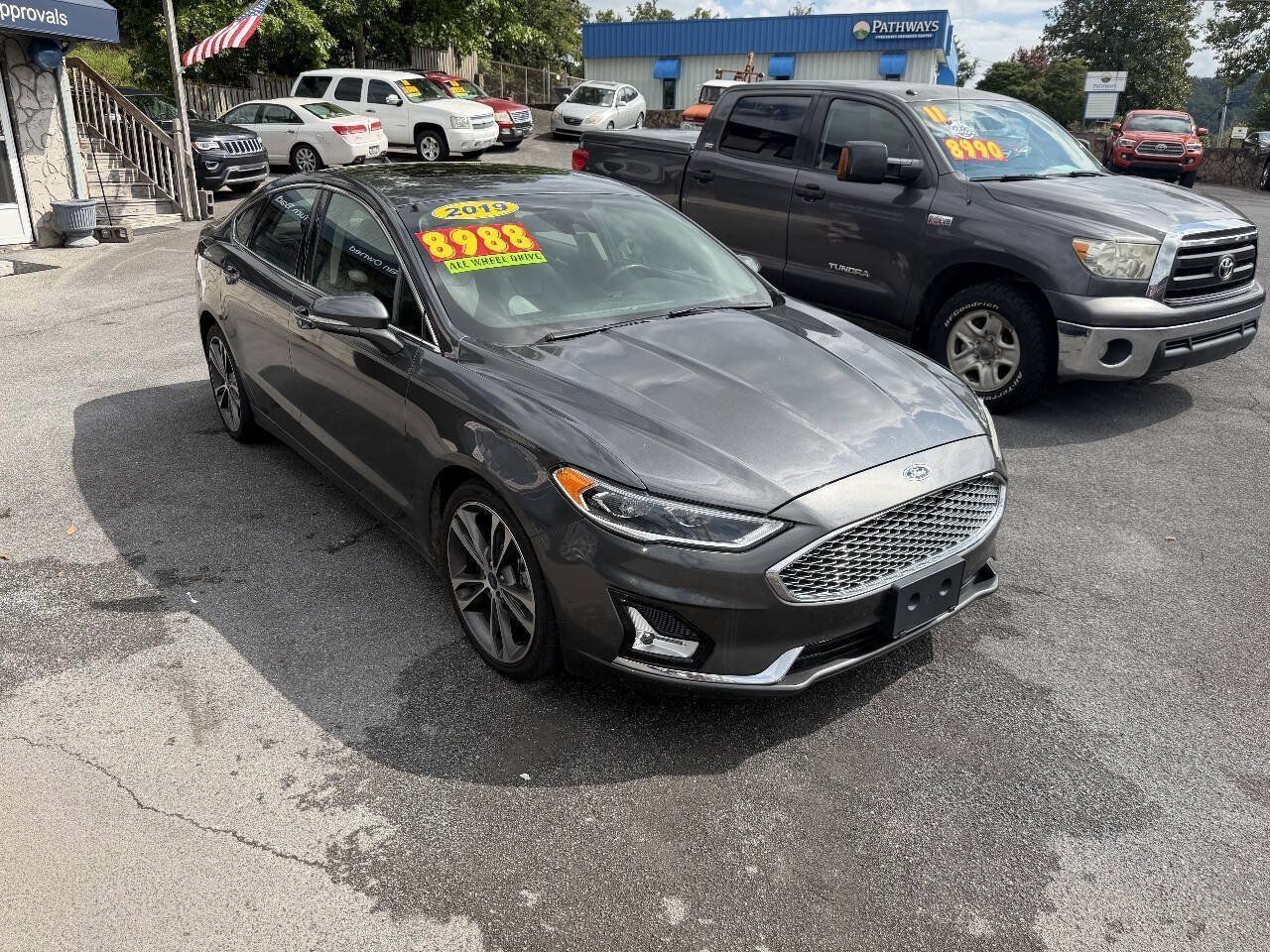 Used 2019 Ford Fusion Titanium AWD/4WD image 2