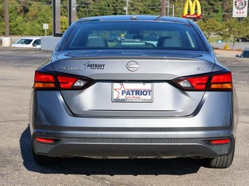 Used 2024 Nissan Altima 2.5 SV image 4