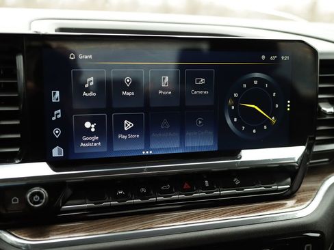 Used 2024 Chevrolet Silverado 1500 LT w/ Z71 Off-Road Package image 14