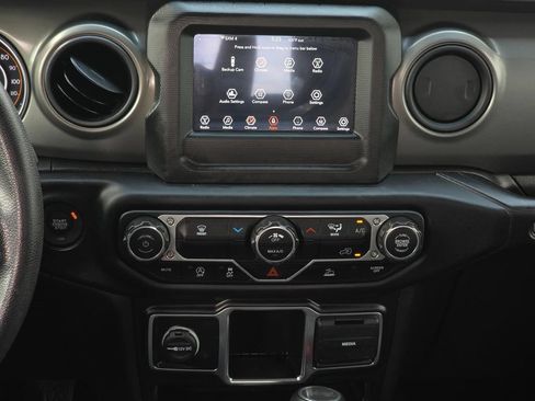 Used 2022 Jeep Wrangler Unlimited Sport AWD/4WD image 13