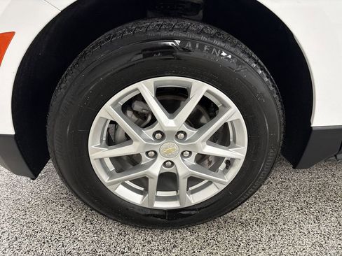 Used 2023 Chevrolet Equinox LT image 15