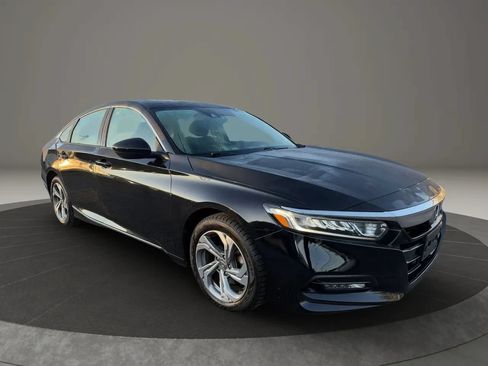 Used 2019 Honda Accord EX image 3