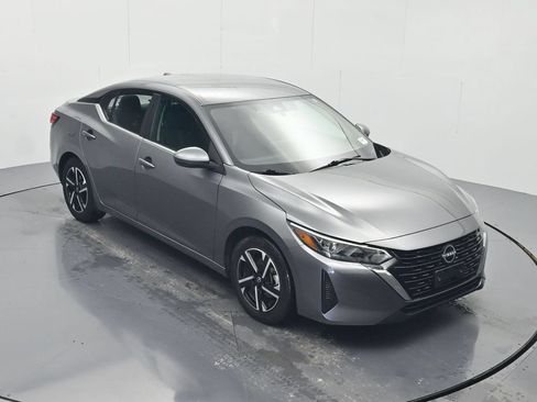 Used 2024 Nissan Sentra SV FWD image 30