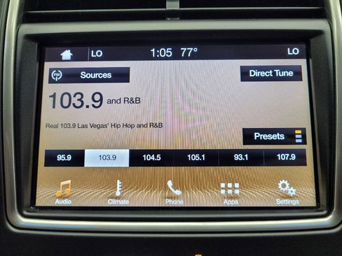 Used 2017 Lincoln MKX Select w/ Cargo Utility Package FWD image 25