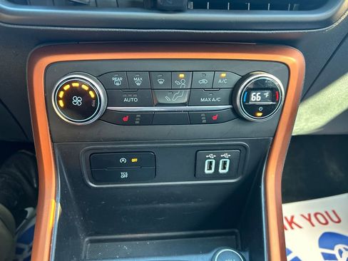 Used 2021 Ford EcoSport SE w/ SE Appearance Package image 35
