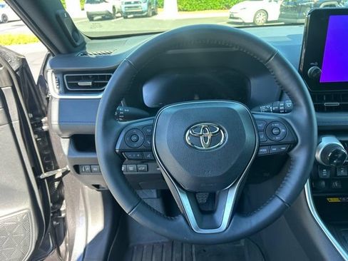 Used 2025 Toyota RAV4 XSE w/ Advanced Technology Package AWD/4WD image 21
