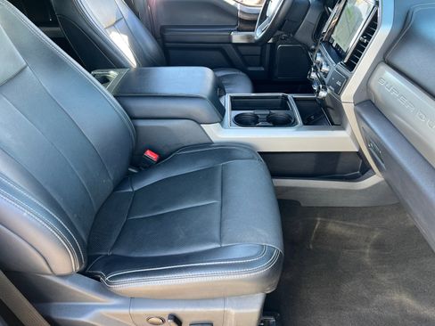 Used 2022 Ford F350 Lariat w/ Lariat Ultimate Package image 19