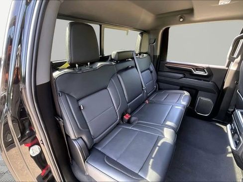 Used 2024 GMC Sierra 2500 Denali w/ Denali Reserve Package AWD/4WD image 17