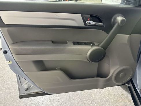 Used 2011 Honda CR-V SE image 18