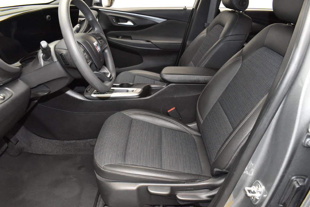 Used 2025 Buick Envista Preferred FWD image 12