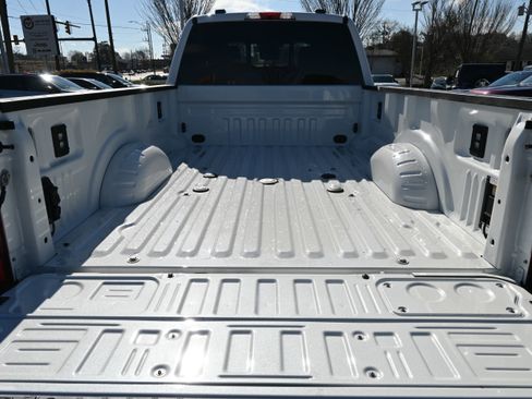 Used 2026 Ford F450 Platinum w/ FX4 Off-Road Package image 31