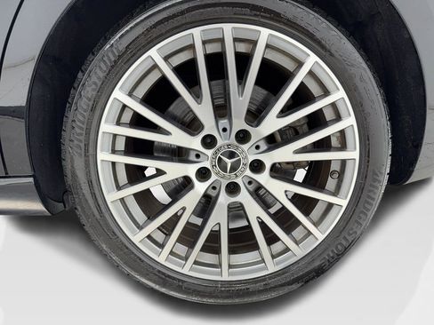 Used 2023 Mercedes-Benz CLA 250 4MATIC w/ Premium Package image 43