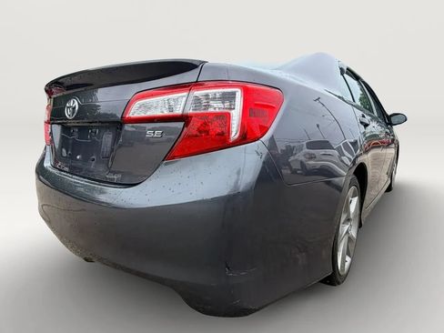 Used 2014 Toyota Camry SE w/ Protection Package FWD image 21