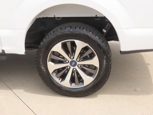 Used 2019 Ford F150 XL w/ Equipment Group 101A Mid AWD/4WD image 17