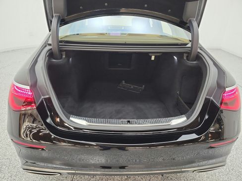 Used 2023 Mercedes-Benz S 500 4MATIC image 21