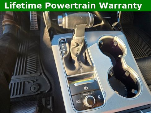 Used 2021 Kia Stinger GT image 11